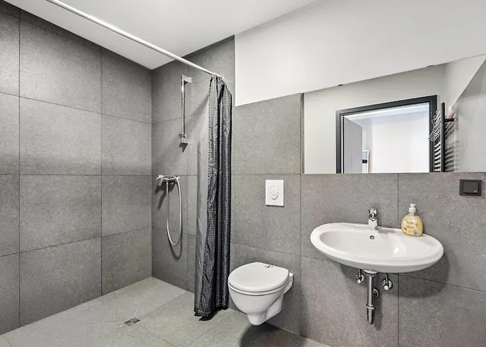 Pensión Engelsburg - - Remscheid