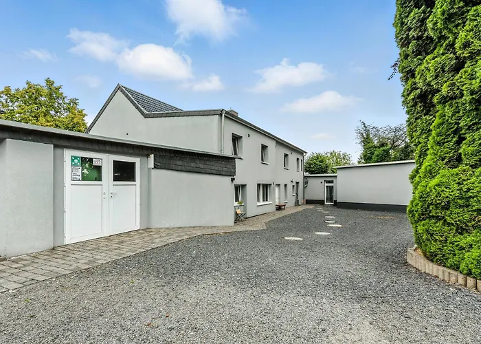 Pensión Engelsburg - - Remscheid